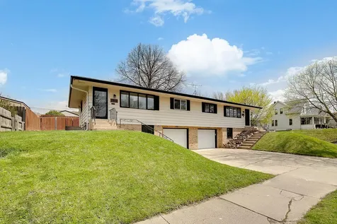2801 Lincoln Street NE Minneapolis MN 55418
