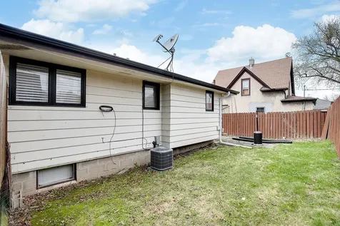 2801 Lincoln Street NE Minneapolis MN 55418