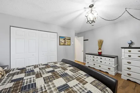 342 12 1/2 Avenue E West Fargo ND 58078