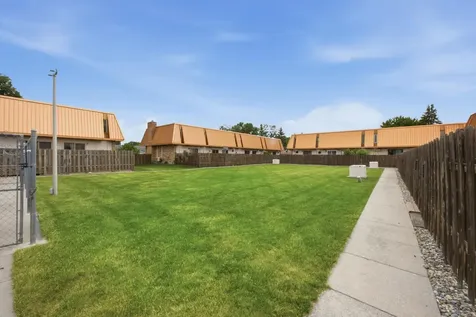 342 12 1/2 Avenue E West Fargo ND 58078