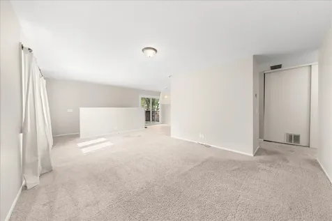 4836 Grenwich Trail N Oakdale MN 55128