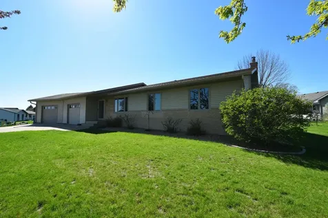109 Brenda Lane Goodhue MN 55027