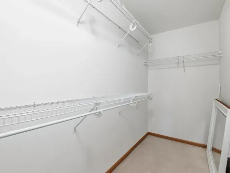 1557 Fox Hunt Way Victoria MN 55386