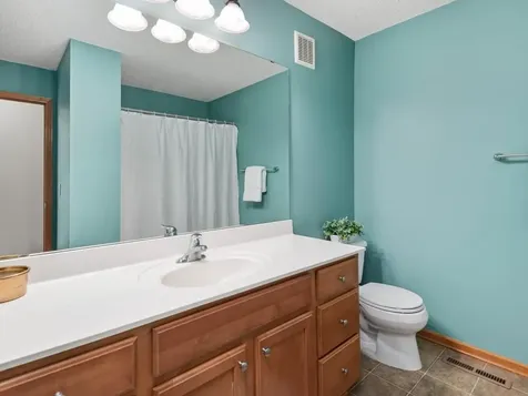 1557 Fox Hunt Way Victoria MN 55386