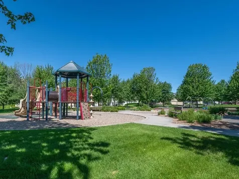 1557 Fox Hunt Way Victoria MN 55386