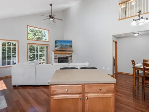 1557 Fox Hunt Way Victoria MN 55386