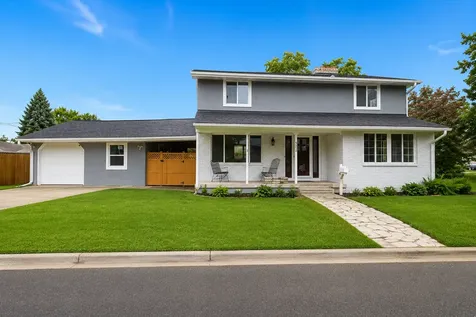 952 Logan Lane South Saint Paul MN 55075