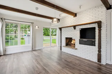 952 Logan Lane South Saint Paul MN 55075