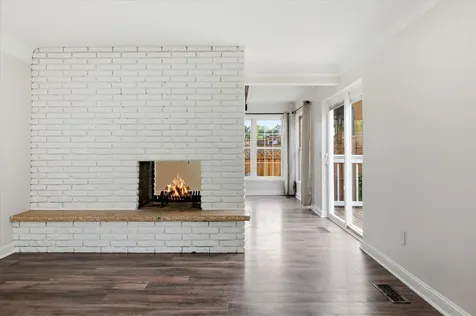 952 Logan Lane South Saint Paul MN 55075