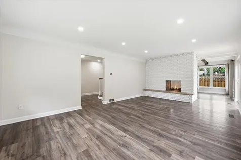 952 Logan Lane South Saint Paul MN 55075