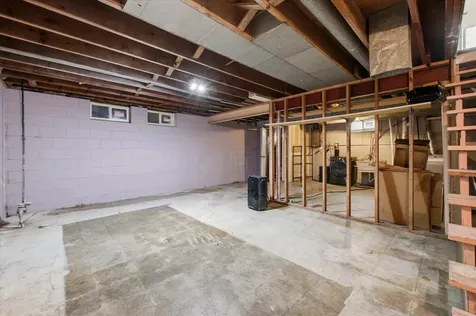 952 Logan Lane South Saint Paul MN 55075
