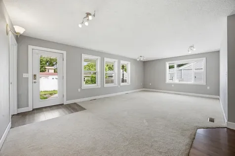 1026 Oak Street N Fargo ND 58102