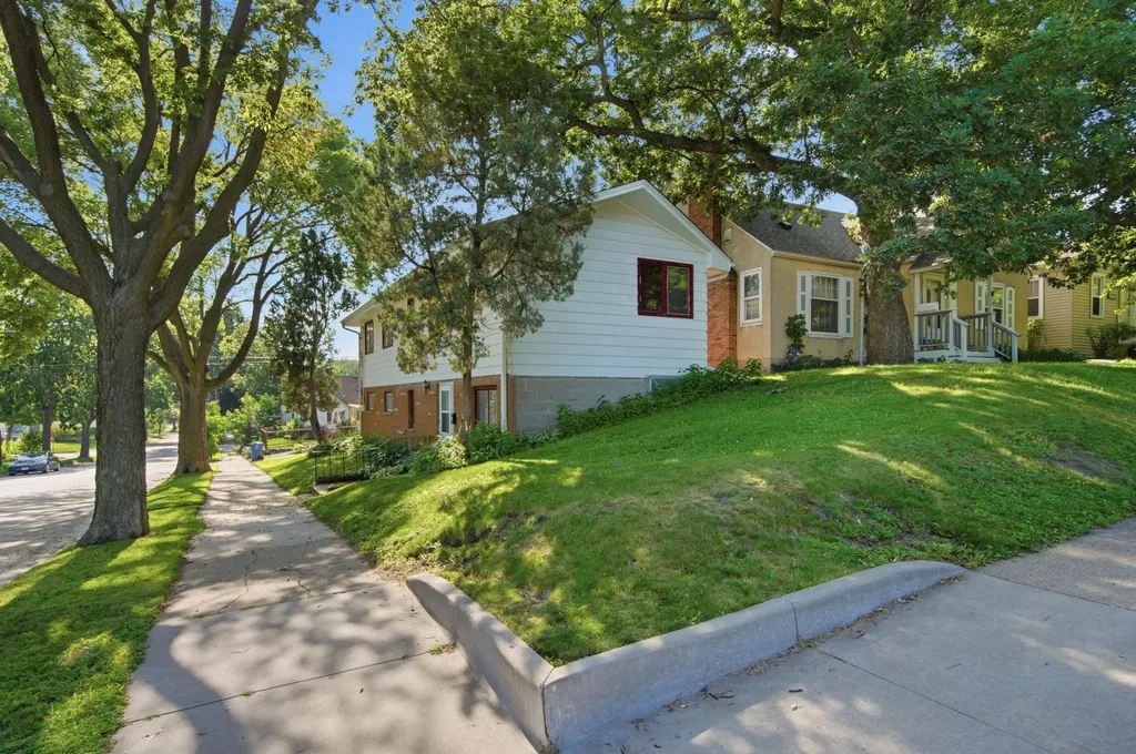 3159 Fillmore Street NE Minneapolis MN 55418
