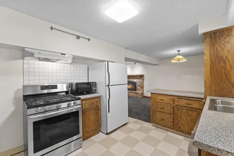 18420 29th Avenue N Plymouth MN 55447