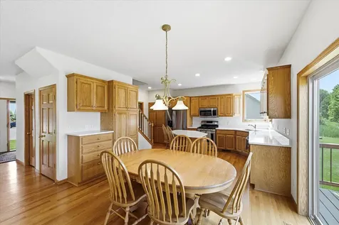 1364 Pond Circle Waconia MN 55387
