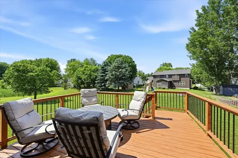 1364 Pond Circle Waconia MN 55387