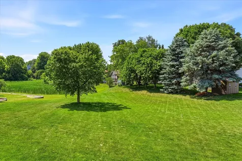 1364 Pond Circle Waconia MN 55387