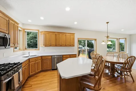1364 Pond Circle Waconia MN 55387