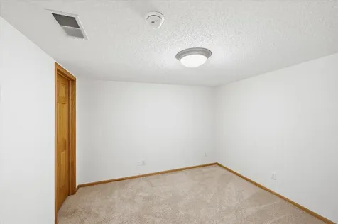 1364 Pond Circle Waconia MN 55387