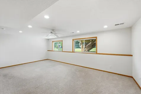 1364 Pond Circle Waconia MN 55387