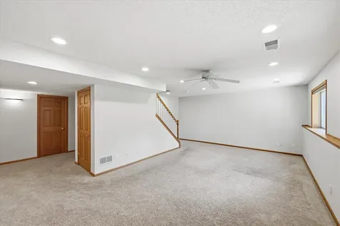 1364 Pond Circle Waconia MN 55387