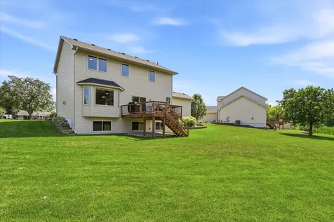 1364 Pond Circle Waconia MN 55387