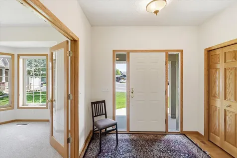 1364 Pond Circle Waconia MN 55387