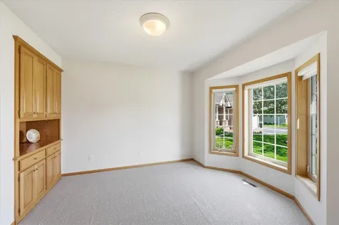 1364 Pond Circle Waconia MN 55387