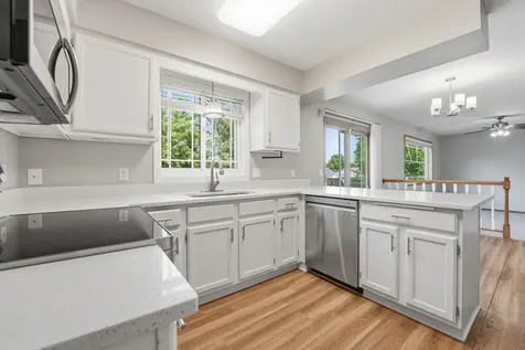 9244 Andrea Drive Woodbury MN 55125
