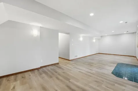 9244 Andrea Drive Woodbury MN 55125