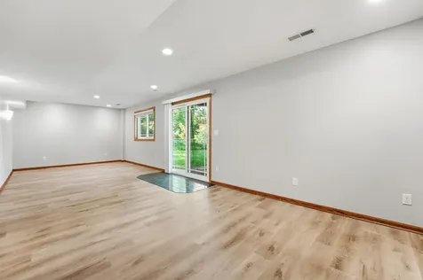 9244 Andrea Drive Woodbury MN 55125