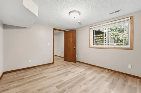 9244 Andrea Drive Woodbury MN 55125