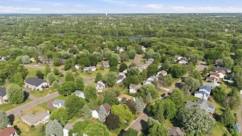 9244 Andrea Drive Woodbury MN 55125