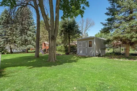 716 Winter Drive Faribault MN 55021