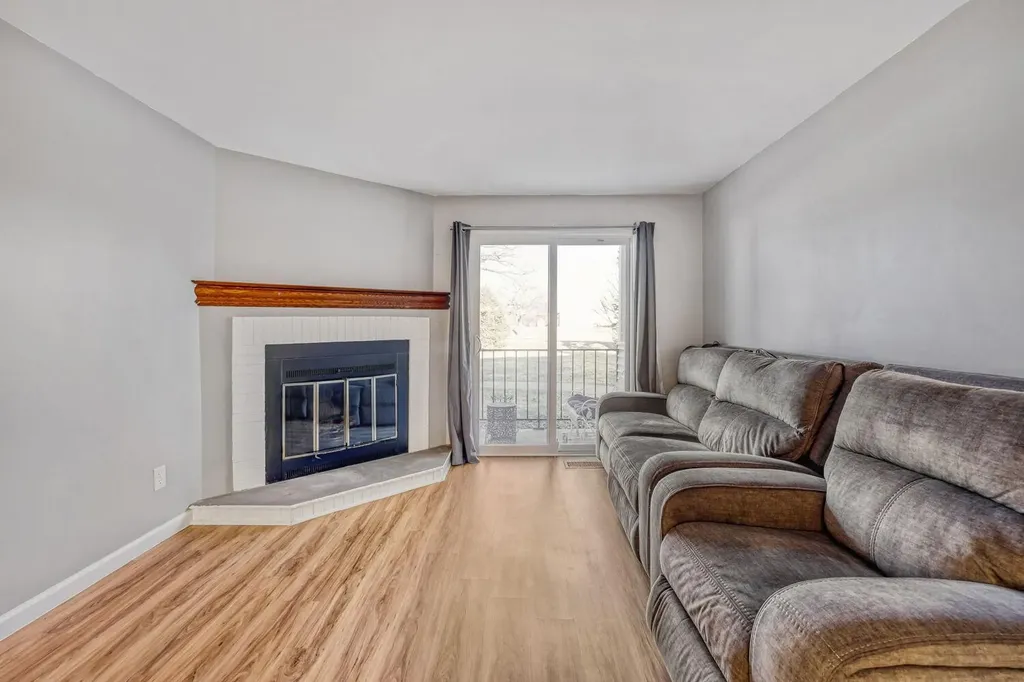 1713 Fulham Street Saint Paul MN 55113