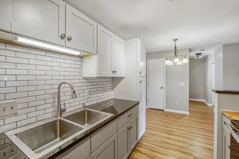 1713 Fulham Street Saint Paul MN 55113