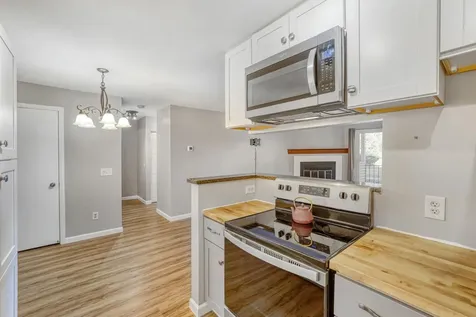 1713 Fulham Street Saint Paul MN 55113