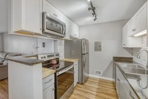 1713 Fulham Street Saint Paul MN 55113
