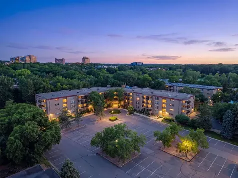 6710 Vernon Avenue S Edina MN 55436