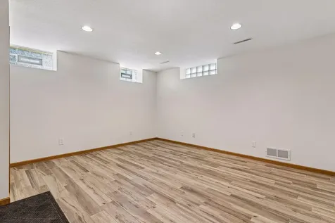 3910 Elmwood Street Vadnais Heights MN 55127
