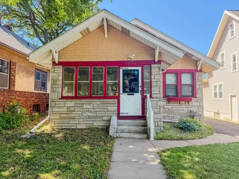 1022 Wakefield Avenue Saint Paul MN 55106