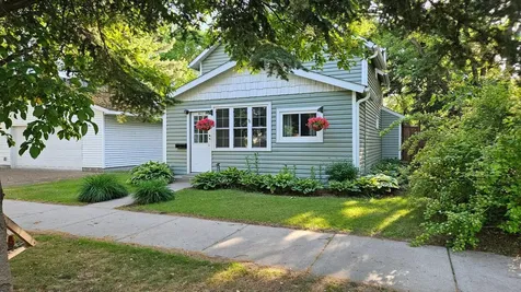 611 N 5th Street Brainerd MN 56401