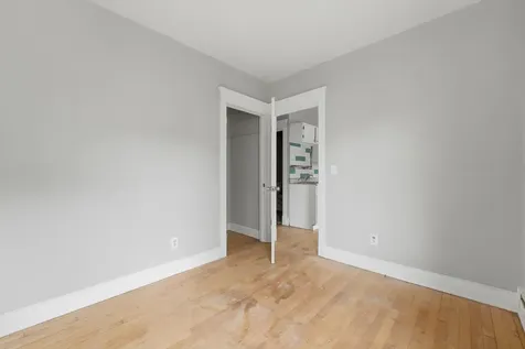 733 Bradley Street Saint Paul MN 55130
