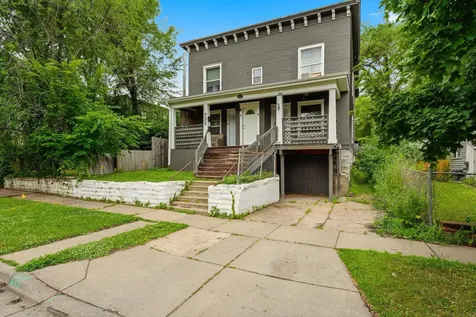 733 Bradley Street Saint Paul MN 55130