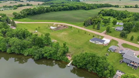 463 North Shore Drive Underwood MN 56586