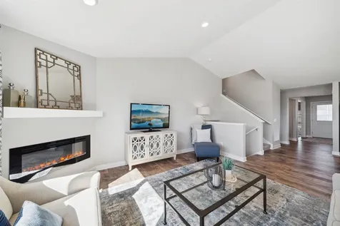1671 Shasta Drive Shakopee MN 55379
