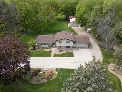 13741 Vinewood Lane N Dayton MN 55327