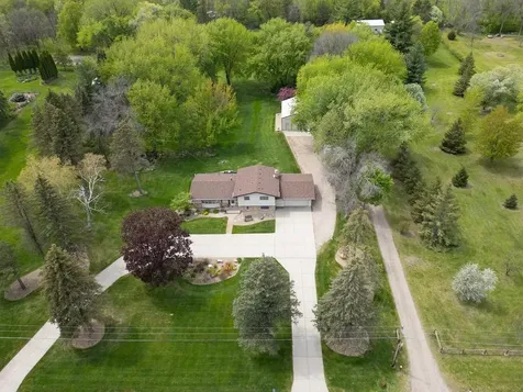 13741 Vinewood Lane N Dayton MN 55327