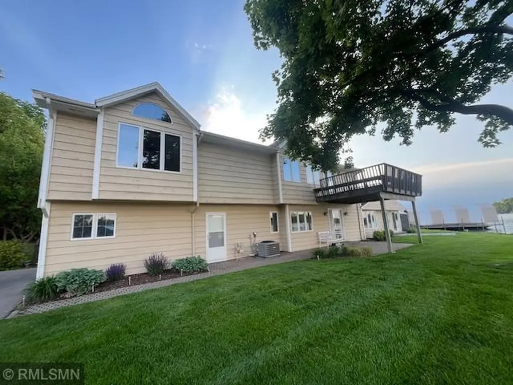 17500 County Road 101 W Minnetonka MN 55391