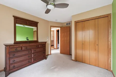 6007 Nathan Boulevard Rockford MN 55373